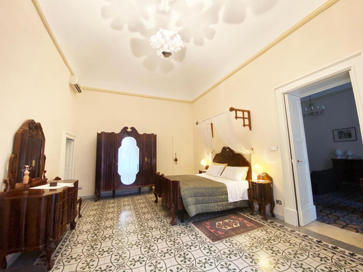 مبيت وإفطار ليتشي Palazzo Rollo المظهر الخارجي الصورة