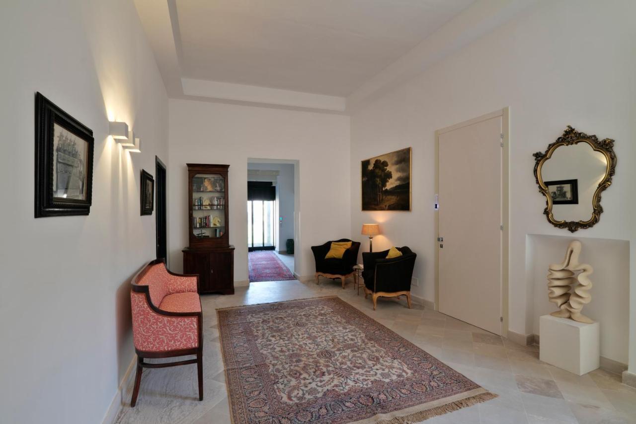 مبيت وإفطار ليتشي Palazzo Rollo المظهر الخارجي الصورة