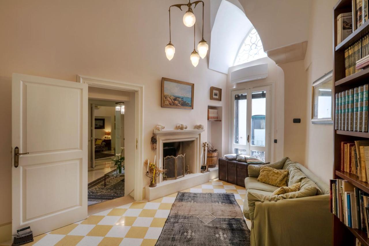 مبيت وإفطار ليتشي Palazzo Rollo المظهر الخارجي الصورة