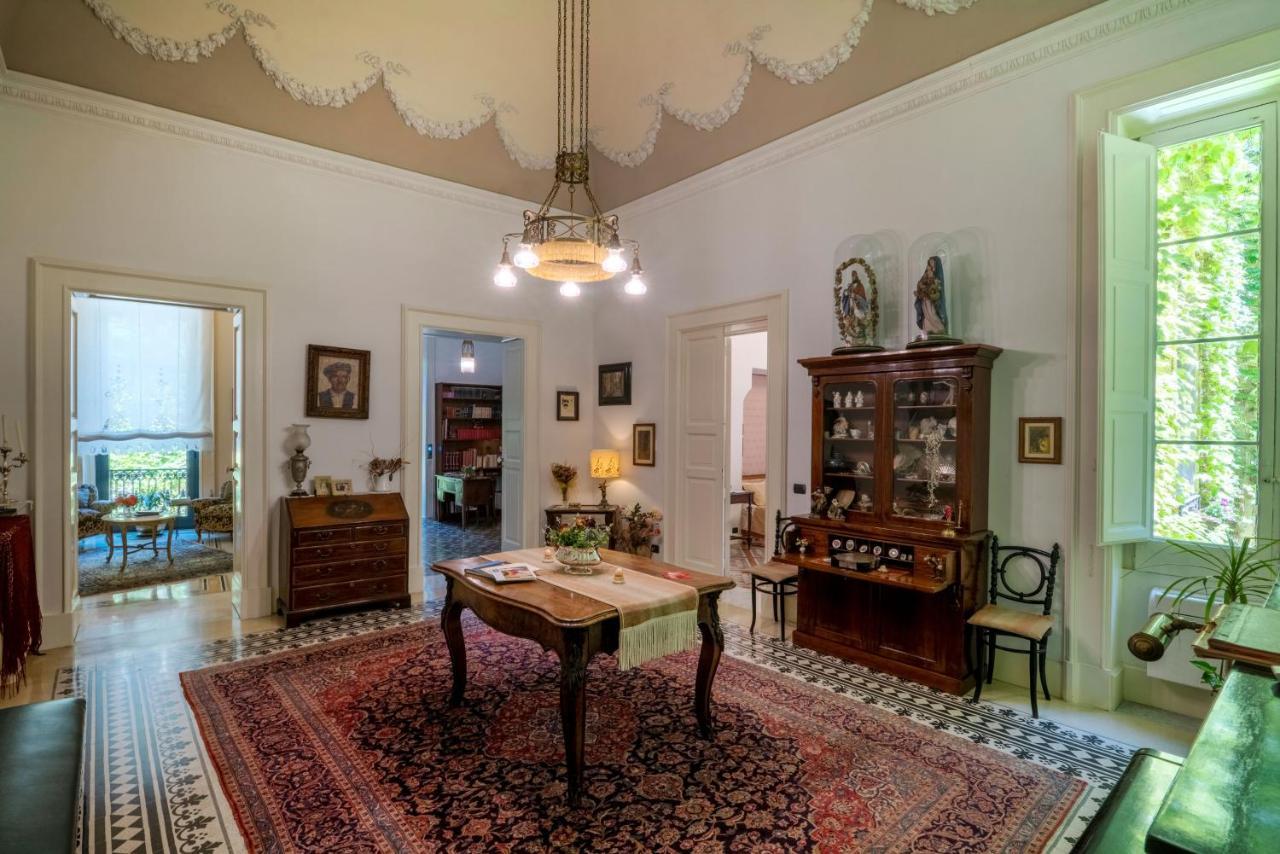 مبيت وإفطار ليتشي Palazzo Rollo المظهر الخارجي الصورة
