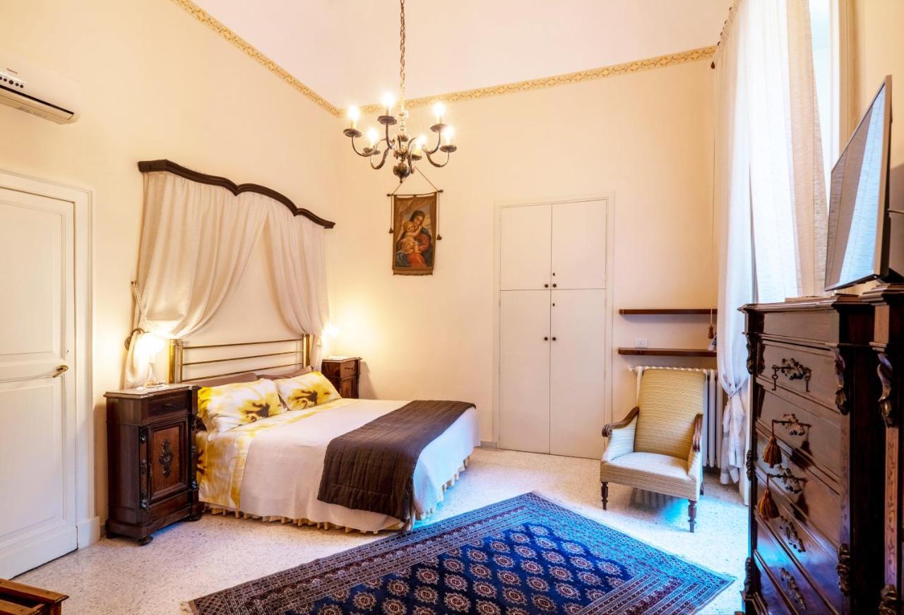 مبيت وإفطار ليتشي Palazzo Rollo المظهر الخارجي الصورة