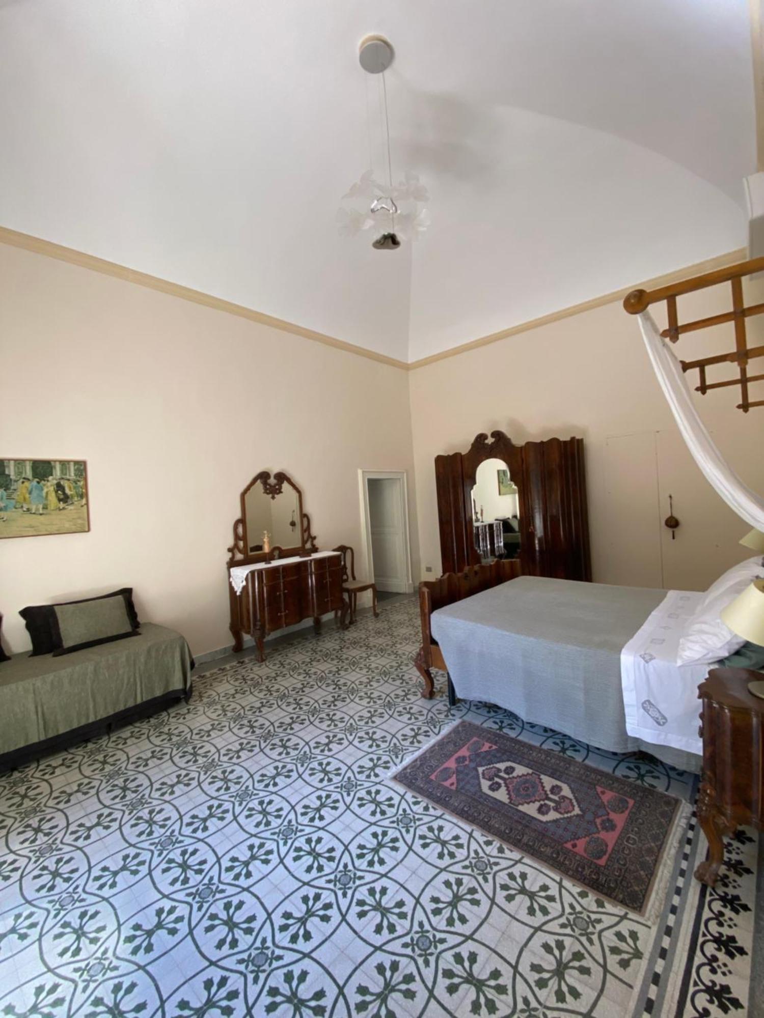 مبيت وإفطار ليتشي Palazzo Rollo المظهر الخارجي الصورة
