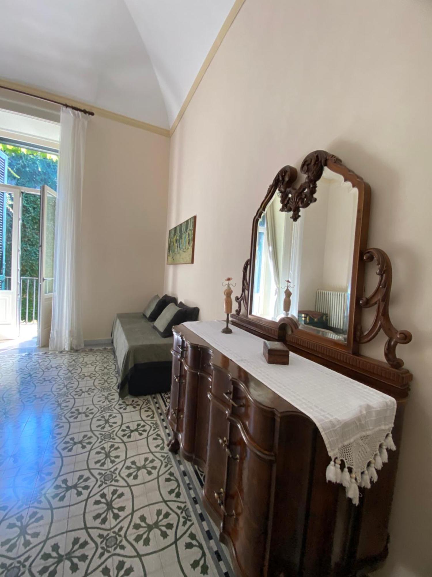 مبيت وإفطار ليتشي Palazzo Rollo المظهر الخارجي الصورة