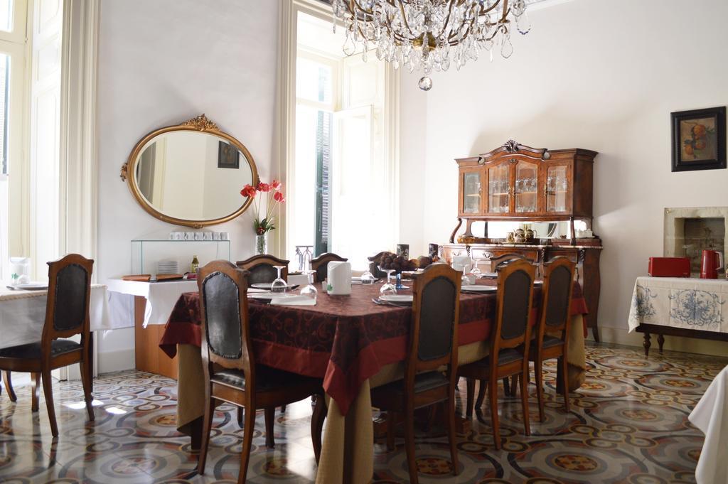 مبيت وإفطار ليتشي Palazzo Rollo المظهر الخارجي الصورة